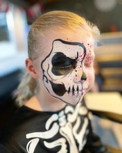 Afbeelding in Gallery-weergave laden, Opleiding kindergrime Halloweendesigns