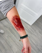 Afbeelding in Gallery-weergave laden, Workshop Halloween: scary monsters &amp; SFX

